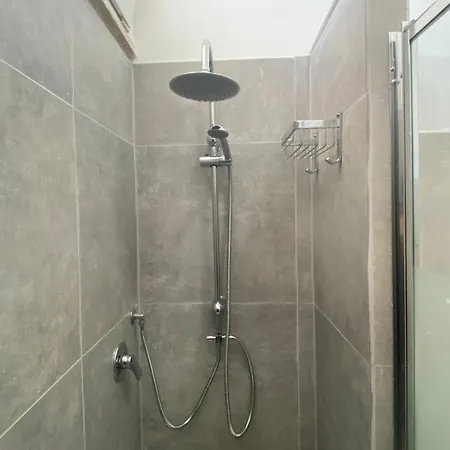 Emam Al Centro 150mt Dal Mare E La Metro A2 Passi Apartamento *