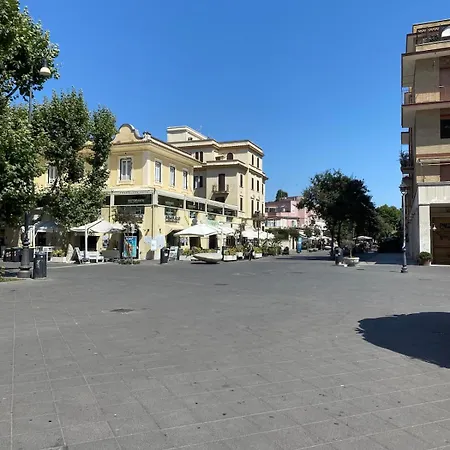 Apartamento Emam Al Centro 150mt Dal Mare E La Metro A2 Passi *